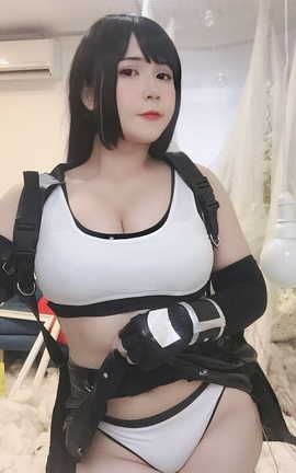 Uy Uy - Tifa Lockhart